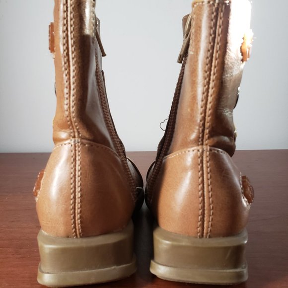 Disney Simba Boots Faux Leather Light Up SmartFit Non Marking Sole Size 5 Kids - Picture 2 of 8